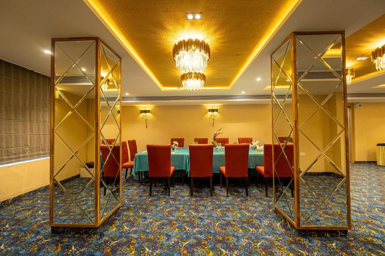 The Bastion Hotel Bhopal Exterior photo